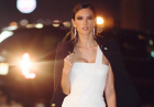Alessandra Ambrosio w pięknej białej sukni