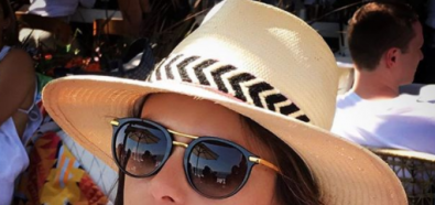Alessandra Ambrosio pasjonatką słomianych kapeluszy
