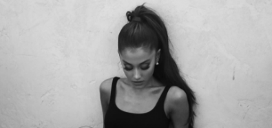 Ariana Grande wywija ciałem w body