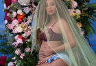 Beyonce z ciążowym brzuchem
