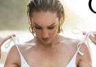 Candice Swanepoel w strojach kąpielowych marki Tropic of C