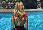 Chiara Ferragni z dużym dekoltem w stroju kąpielowym
