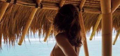 Devin Brugman i jej duży biust w seledynowym bikini