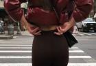 Emily Ratajkowski w mocno naciągniętych legginsach