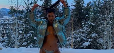 Kourtney Kardashian w bieliźnie na śniegu