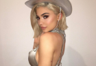 Kylie Jenner srebrną kowbojką