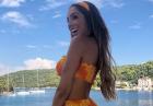 Lyna Perez pokazuje biust w słonecznym bikini