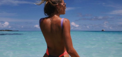 Natalie Roser - plaża, woda i bikini