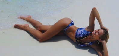 Natalie Roser - plaża, woda i bikini