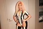 Nicki Minaj z gołymi piersiami w kreacji