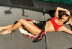Nicole Scherzinger w soczyście czerwonym bikini