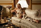 Paris Hilton elegancko w towarzystwie psów