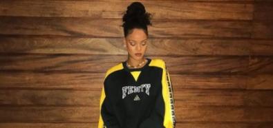 Rihanna bez stanika w wersji XXL