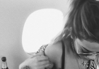 Rita Ora pociągająco w czarno białej odsłonie