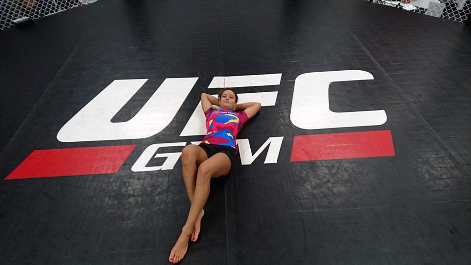 Karolina Kowalkiewicz vs Claudia Gadelha na UFC 212 
