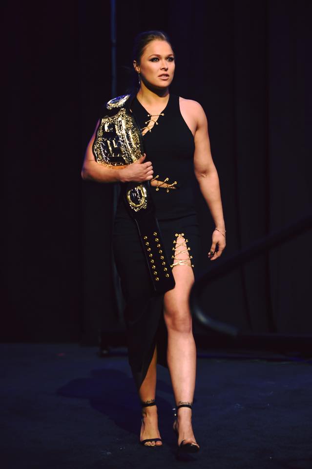 Ronda Rousey atakuje Conora McGregora