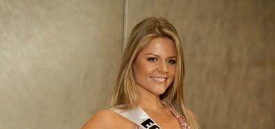 Miss Universe 2011 - uczestniczki konkursu piękności w strojach kąpielowych
