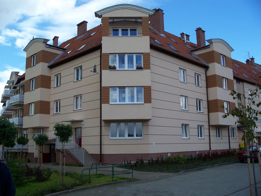 Mieszkania tanieją, ale Polacy nie palą się do ich kupna