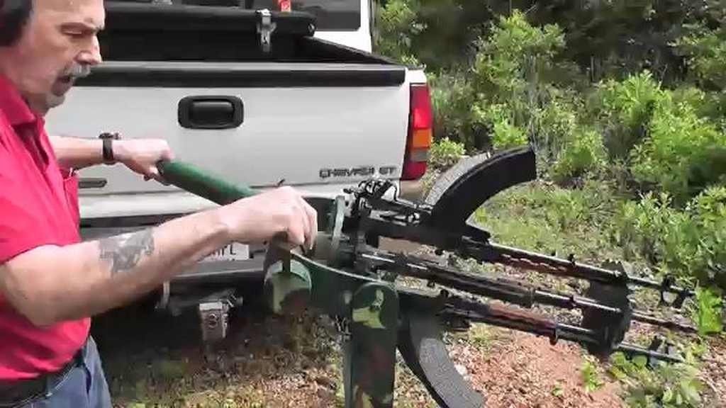 Minigun z karabinów