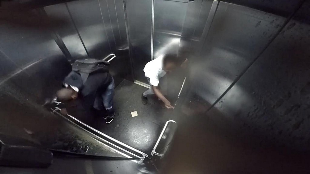 Biegunka w windzie