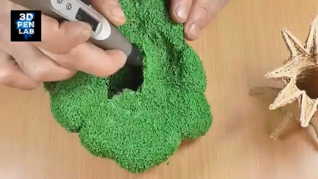 Drzewo narysowane długopisem 3D