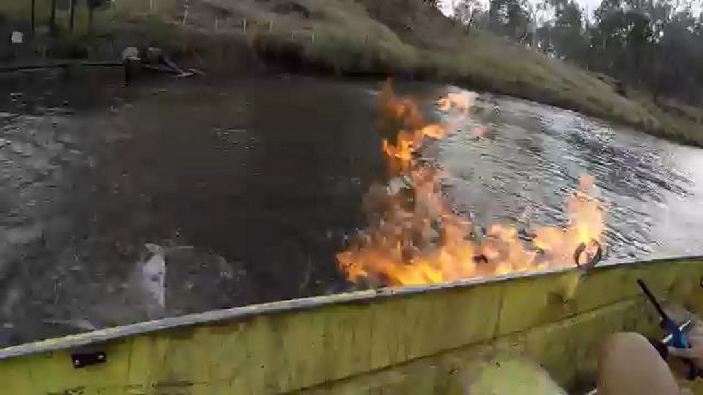 Płonąca rzeka