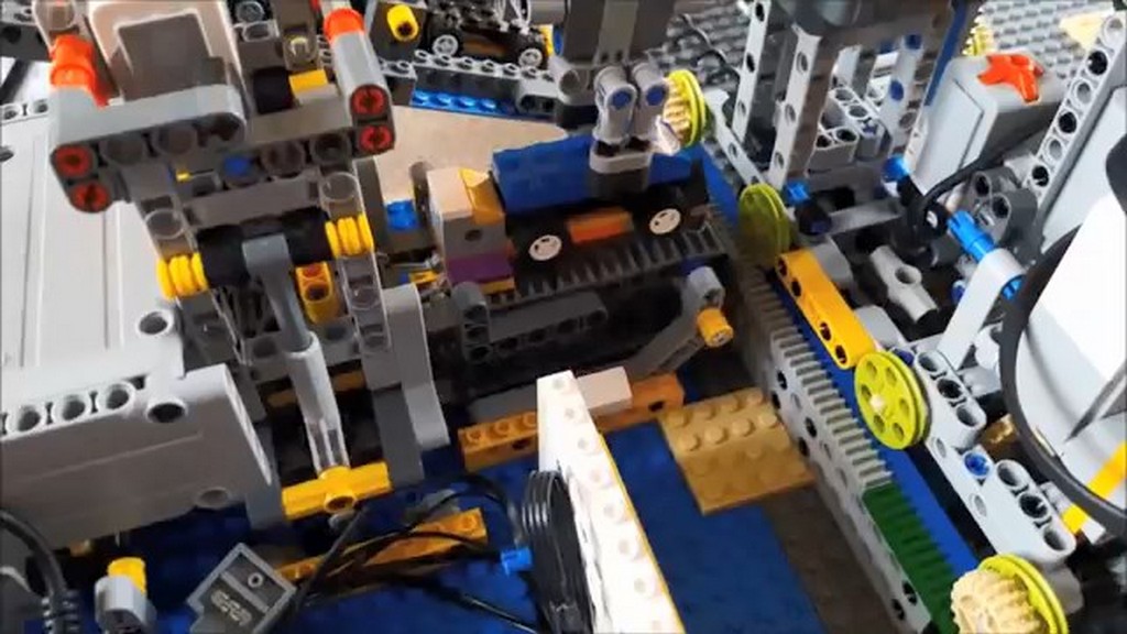 Fabryka autek z LEGO