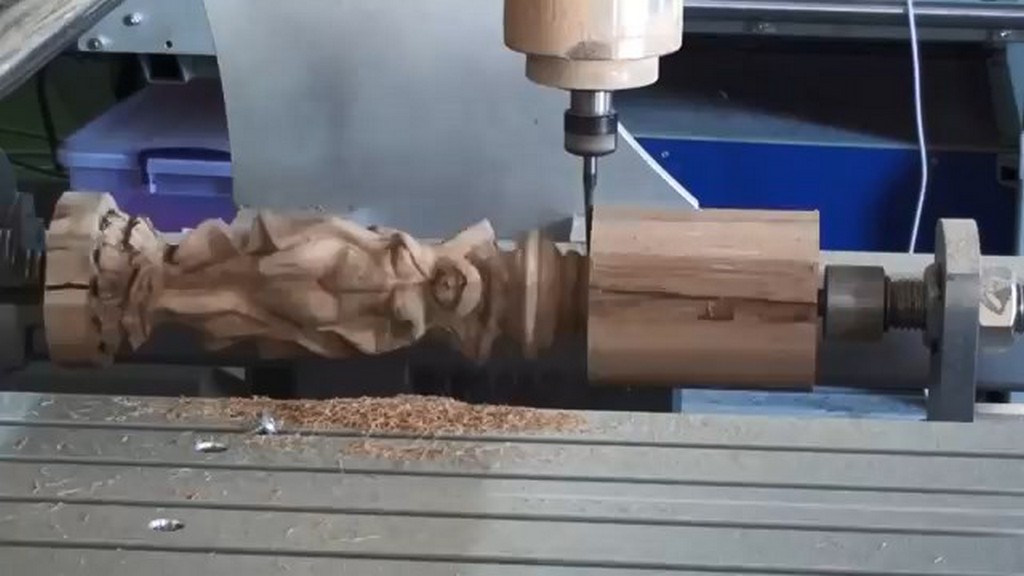 Rzeźbienie przez maszyny CNC