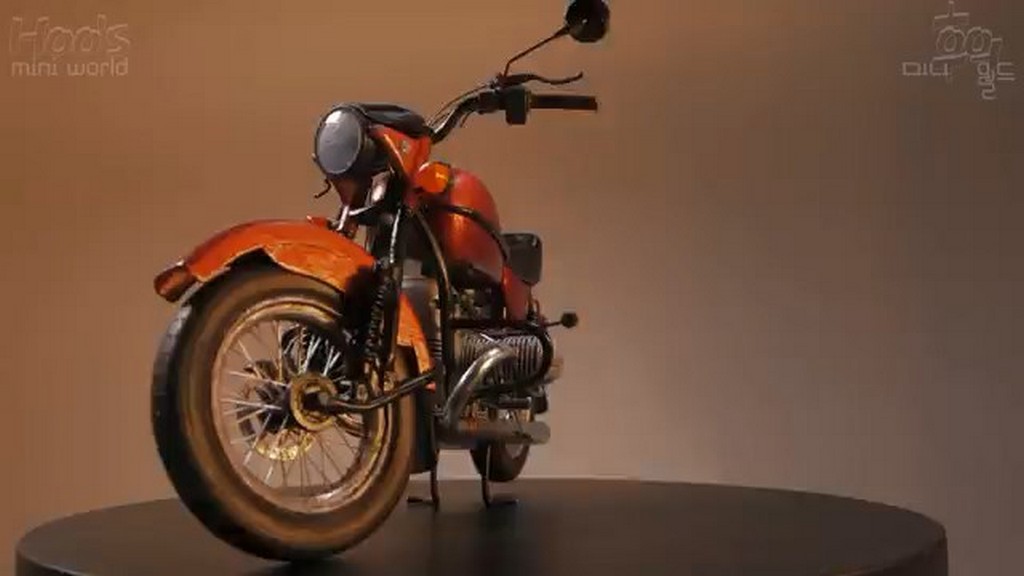 Motocykl wykonany długopisem 3D