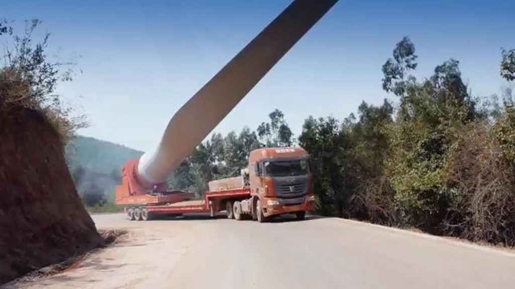 Ciężarówki do transportu wiatraków