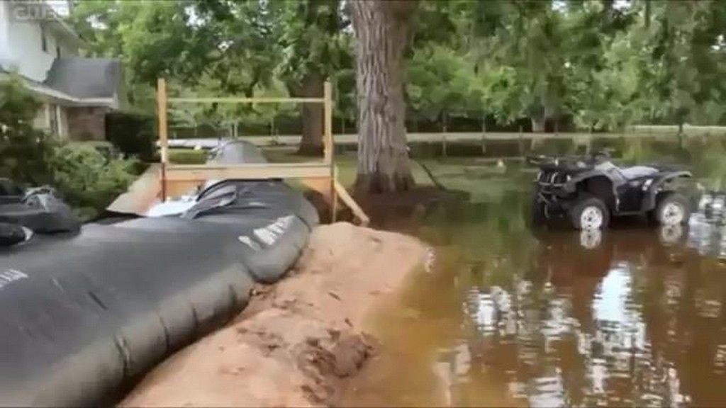 Amerykanin kontra powódź