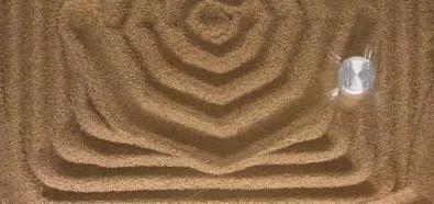 Maszyna rysująca w piachu