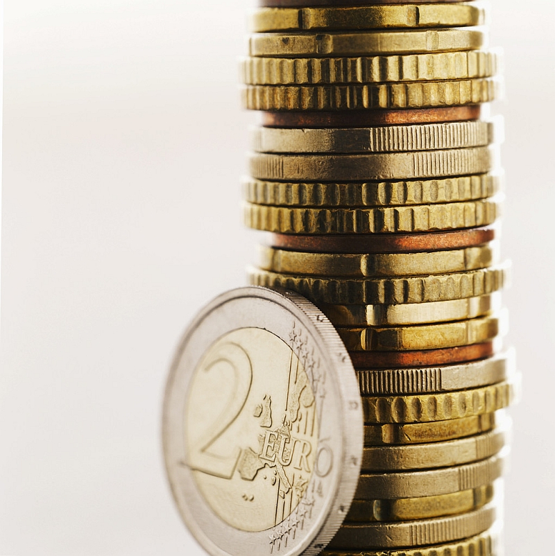 Pomoc dla Grecji nabiera kształtów, euro drożeje