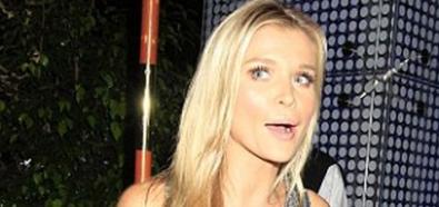 Joanna Krupa modelka poszła z narzeczonym do restauracji bez stanika