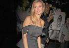 Joanna Krupa - polska modelka pozuje pod Lexington Supper Club w Hollywood