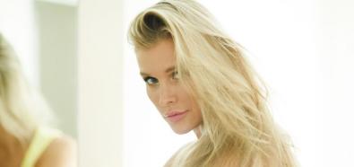 Joanna Krupa - seksowna modelka w sesji Esquire Me in My Place