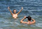 Joanna Krupa topless na plaży w Miami 