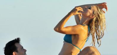 Joanna Krupa  - seksowna modelka w bikini na plaży w Miami