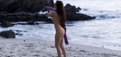 Amy Markham - seksowna modelka w bikini na Laguna Beach