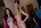 Calzedonia Summer Show 2013 - pokaz w Rimini z udziałem 20 seksownych modelek oraz artystów