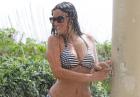 Claudia Romani pod prysznicem polowym w Miami 