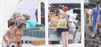 Dakota Johnson topless podczas kręcenia filmu 