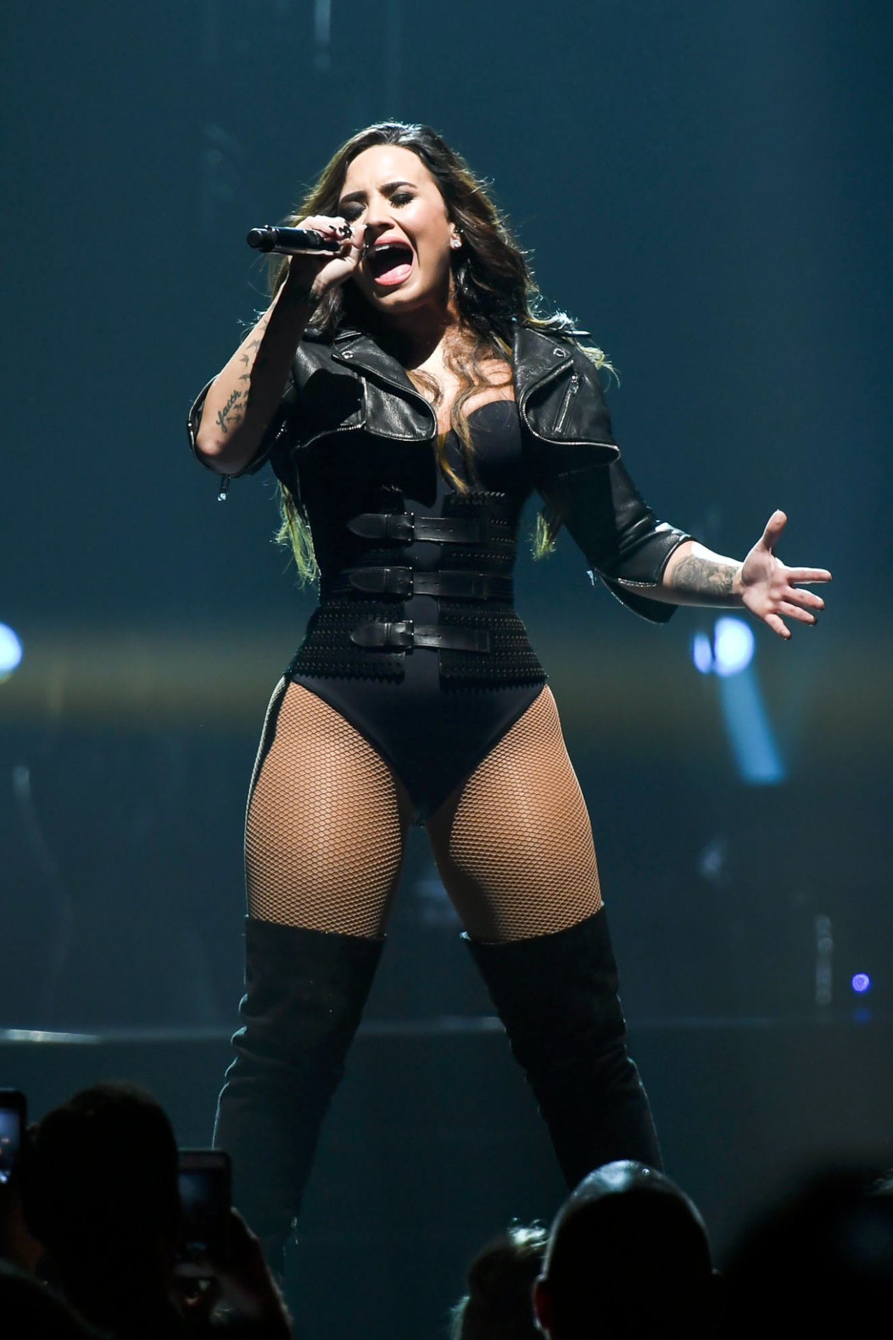Demi Lovato pokazała pośladki na scenie w Seattle