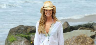 Denise Richards odpoczywa na plaży w Malibu