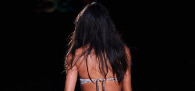 Elisabetta Gregoraci - włoska celebrytka w bikini Agogoa na pokazie Milian Fashion Week