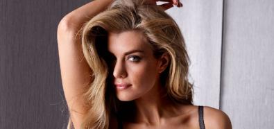 Elle Liberachi - sesja modelki w katalogu BonPrix