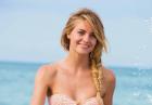 Elyse Taylor - seksowna modelka w strojach kąpielowych Next