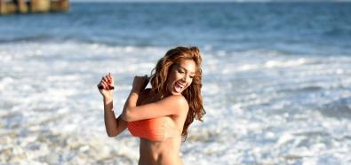 Farrah Abraham w bikini biega po plaży