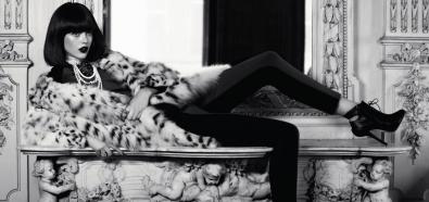 Frida Gustavsson - kusząca modelka w październikowym Vogue