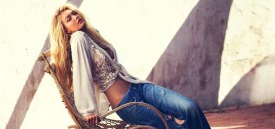 Gigi Hadid - seksowna modelka w wiosennej kampanii Guess